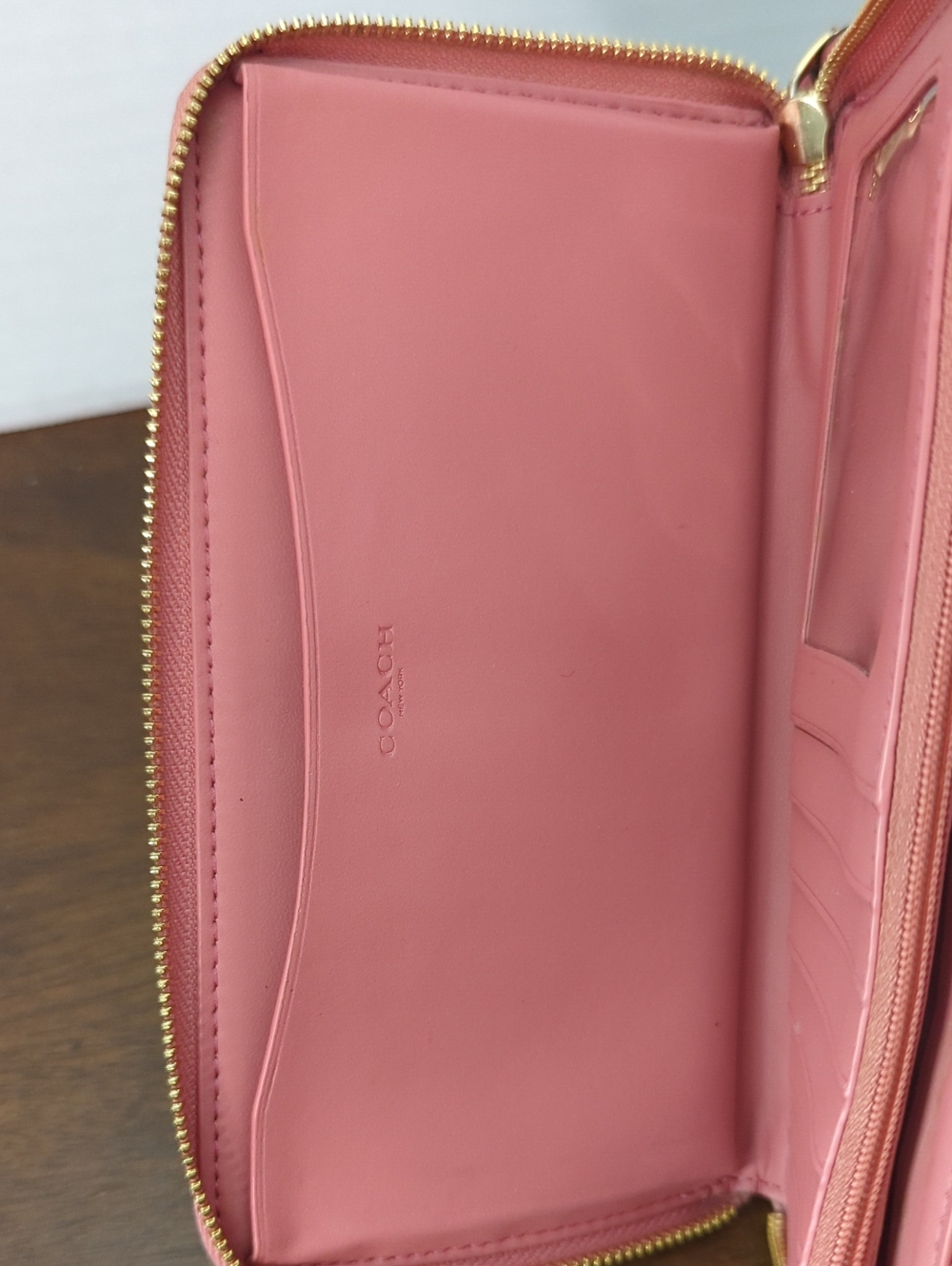 Coach Dempsey Large Phone Zip-Around Wallet . - Picture 6 of 11